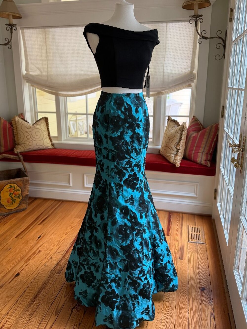 Sherri Hill 50876 Two-Piece Floral Mermaid Prom Gown NWT - Size 2